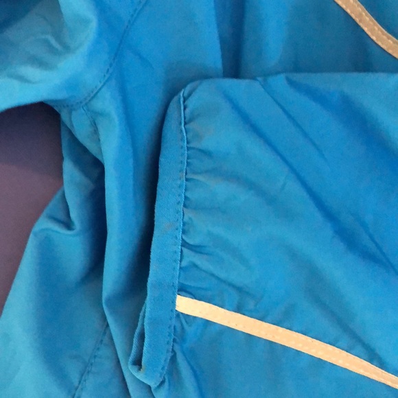 2/$25 Nike Running Jacket - Picture 4 of 12